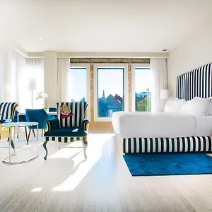 Monsieur Jean - Particulier 4* Quebec City